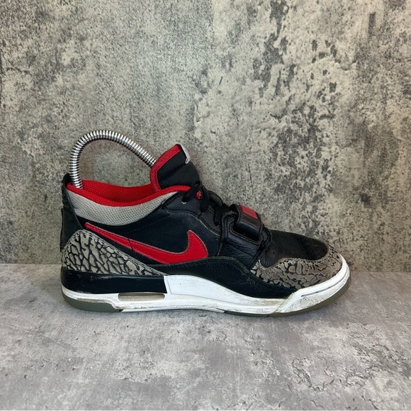Nike Air Jordan Legacy 312 Low Sneakers Womens sz 6 - Picture 3 of 7
